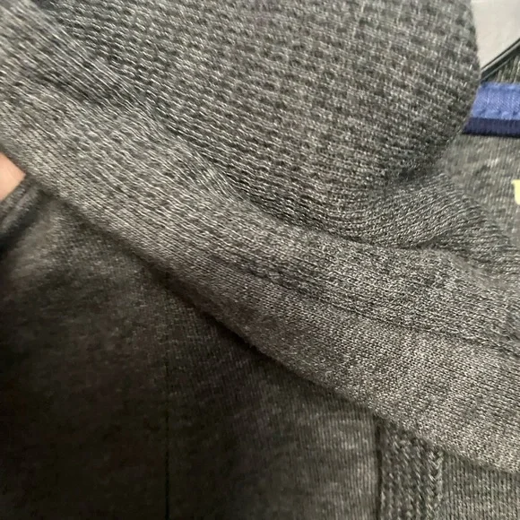 Hooded sweatshirt - Picture 4 of 4